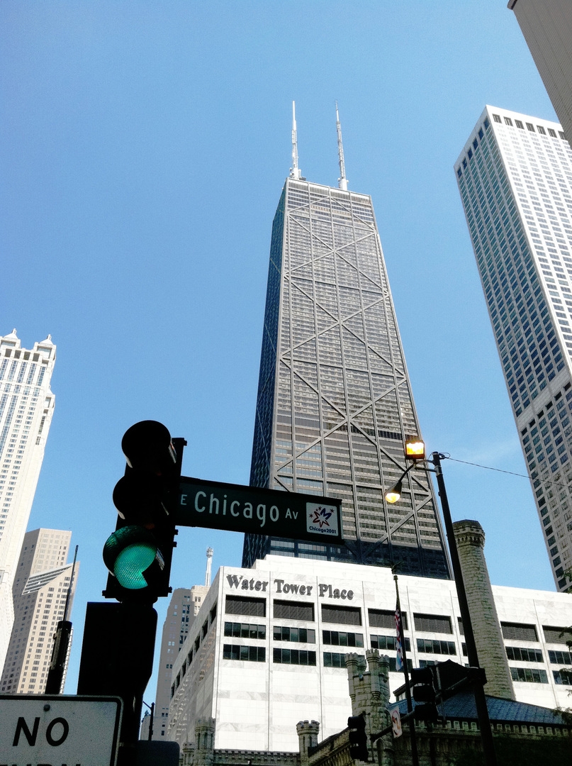 john hancock center in chicago